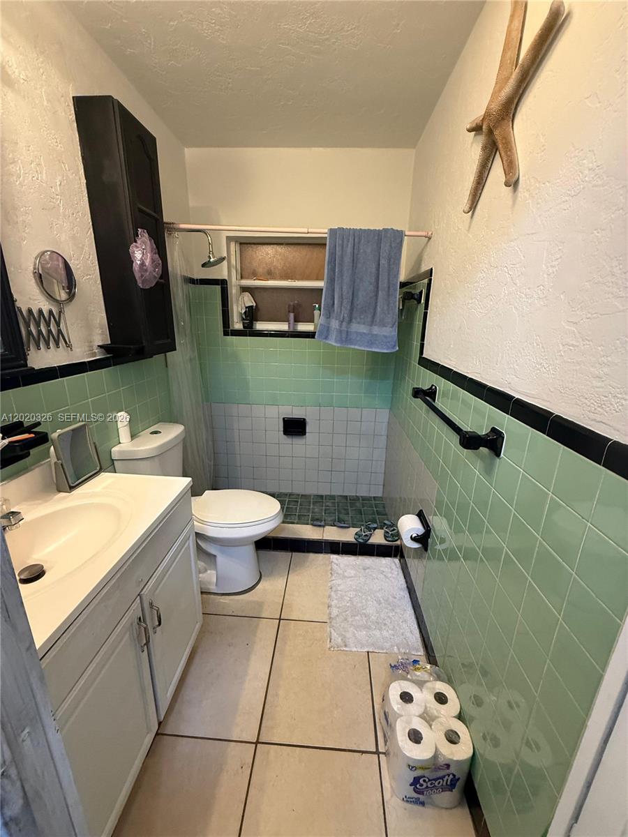 3101 NW 99th St