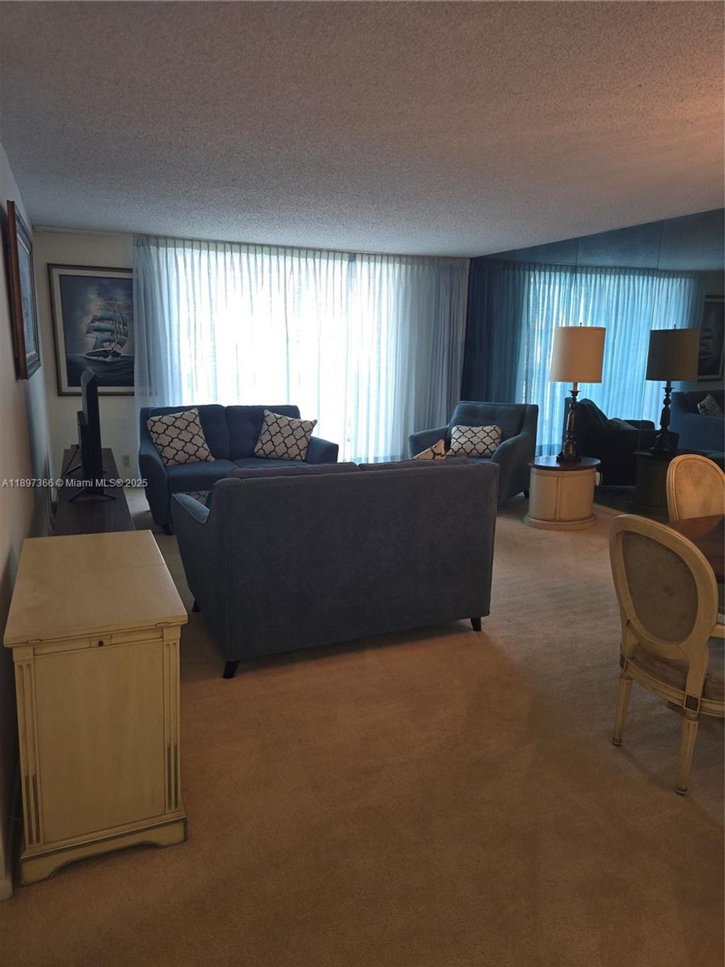 Photo of 609 NE 14th Ave #701, Hallandale Beach, FL 33009 (MLS # A11897366)