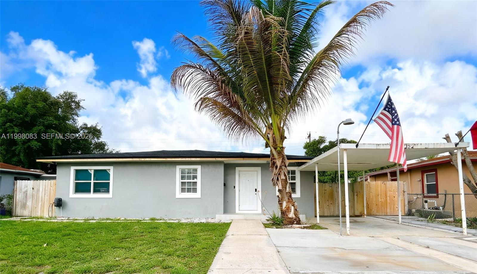 CARL BYOIR - Residential Lease