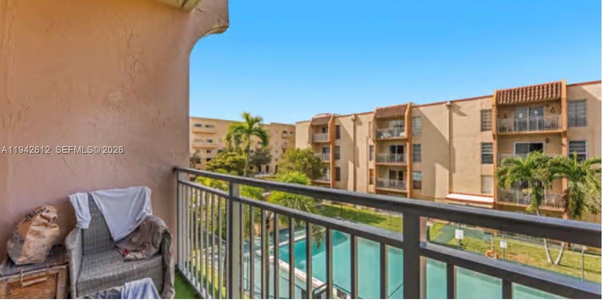 SUNSET VILLAS PHASE II CO - Residential