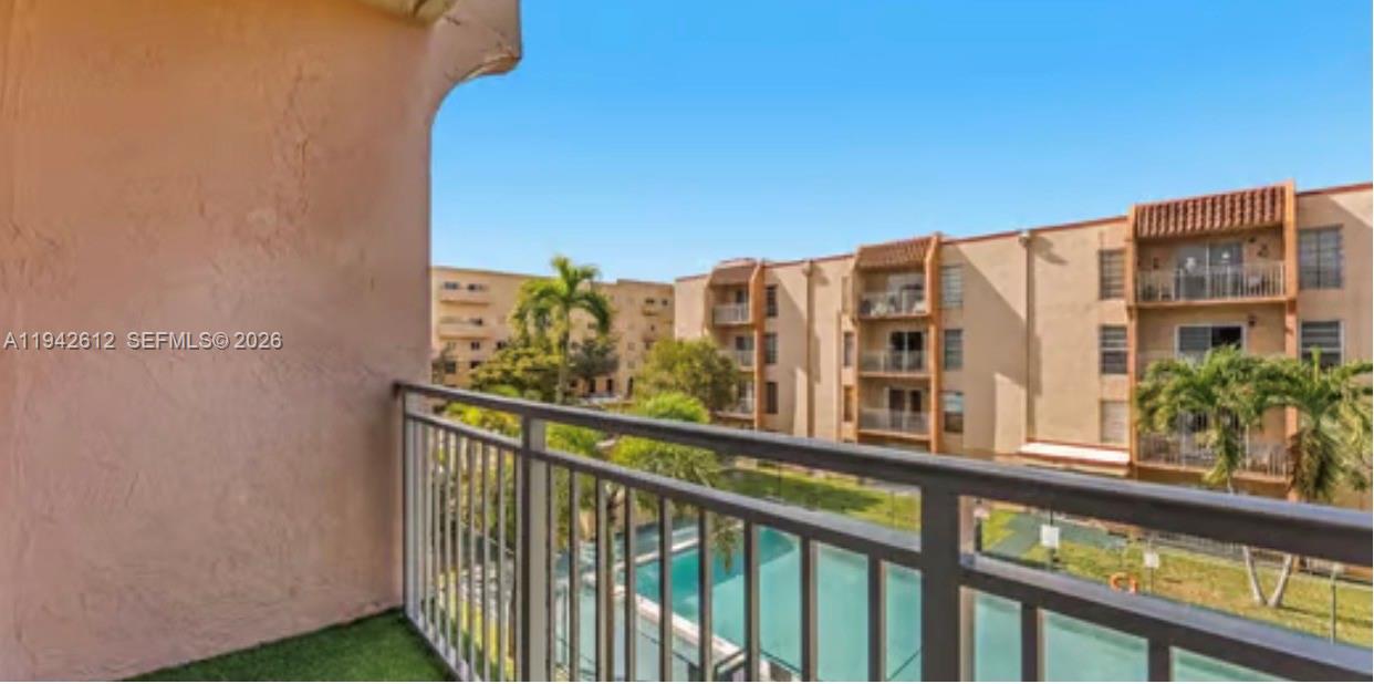 SUNSET VILLAS PHASE II CO - Residential