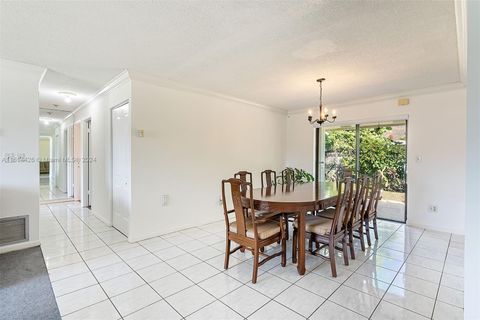 Single Family Residence in Miami FL 13234 85th Ter Ter 3.jpg