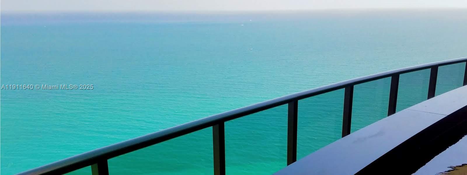 18555 COLLINS AVENUE COND - Residential