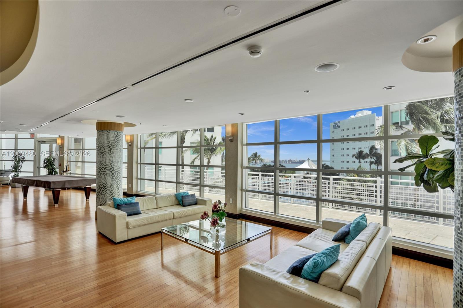 VIZCAYNE SOUTH CONDO - Residential