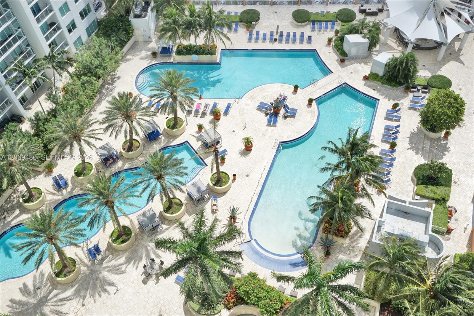 VIZCAYNE SOUTH CONDO - Residential