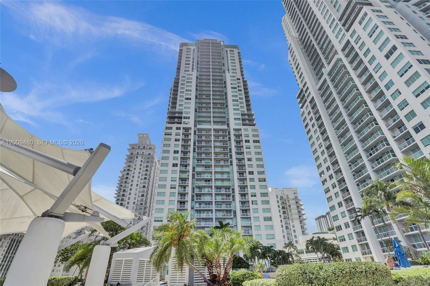 Experience vibrant downtown living in this spacious 1-bedroom, 1-bath residence at Vizcayne! This beautifully maintained condo features sleek laminate wood flooring, an open kitchen with granite countertops, and custom window treatments. The thoughtfully designed layout includes a large bathroom and generous walk-in closet for ample storage. Enjoy stunning city views from the oversized balcony, accessible from both the living room and bedroom.

Vizcayne offers resort-style amenities including a spectacular pool deck, state-of-the-art fitness center, spa, clubhouse, business center, and conference room. Perfectly situated in the heart of Downtown Miami—steps from the Metromover, and minutes to Brickell, South Beach, and I-95. Ideal for both end users and investors. Condo Association allows leasing with a minimum of 30 days. Two pets allowed (combined weight up to 35 lbs).