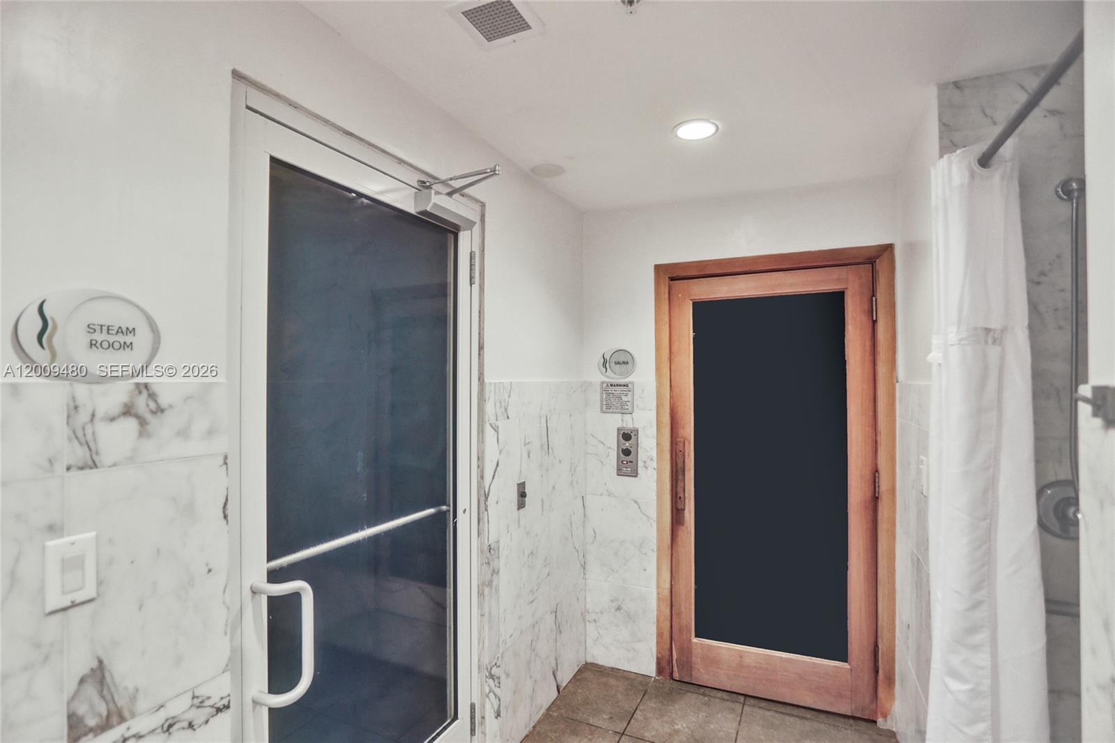 VIZCAYNE SOUTH CONDO - Residential