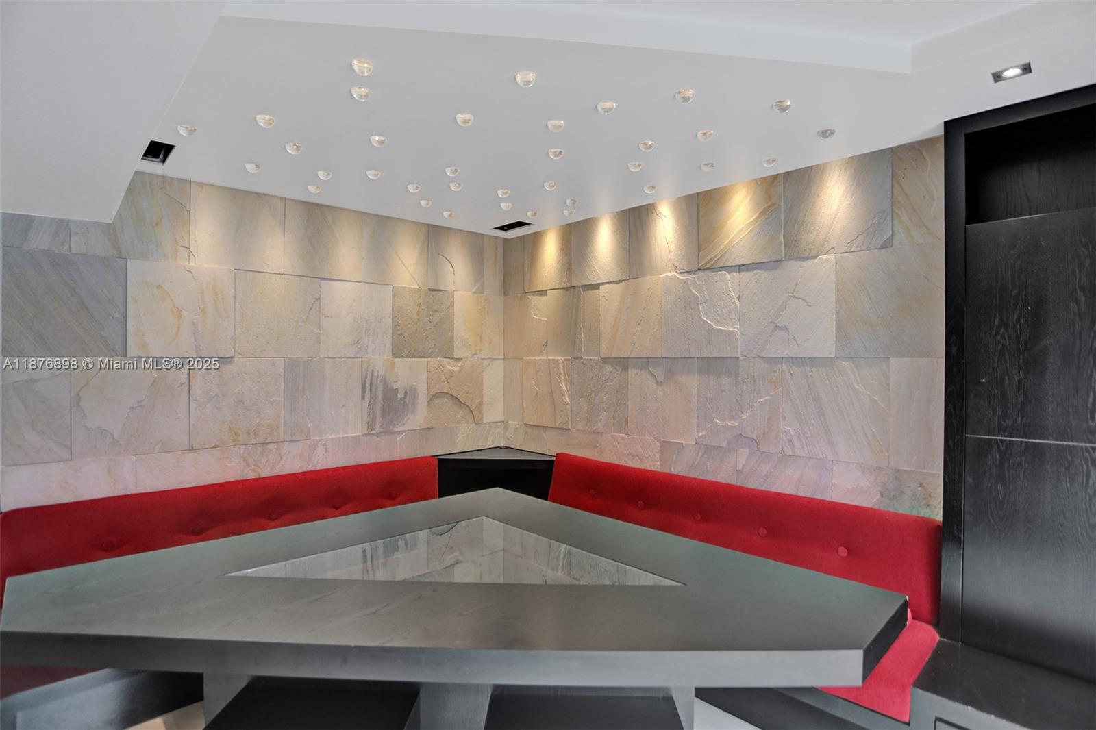 PRECIOUS HOMES AT LAKES - Residential