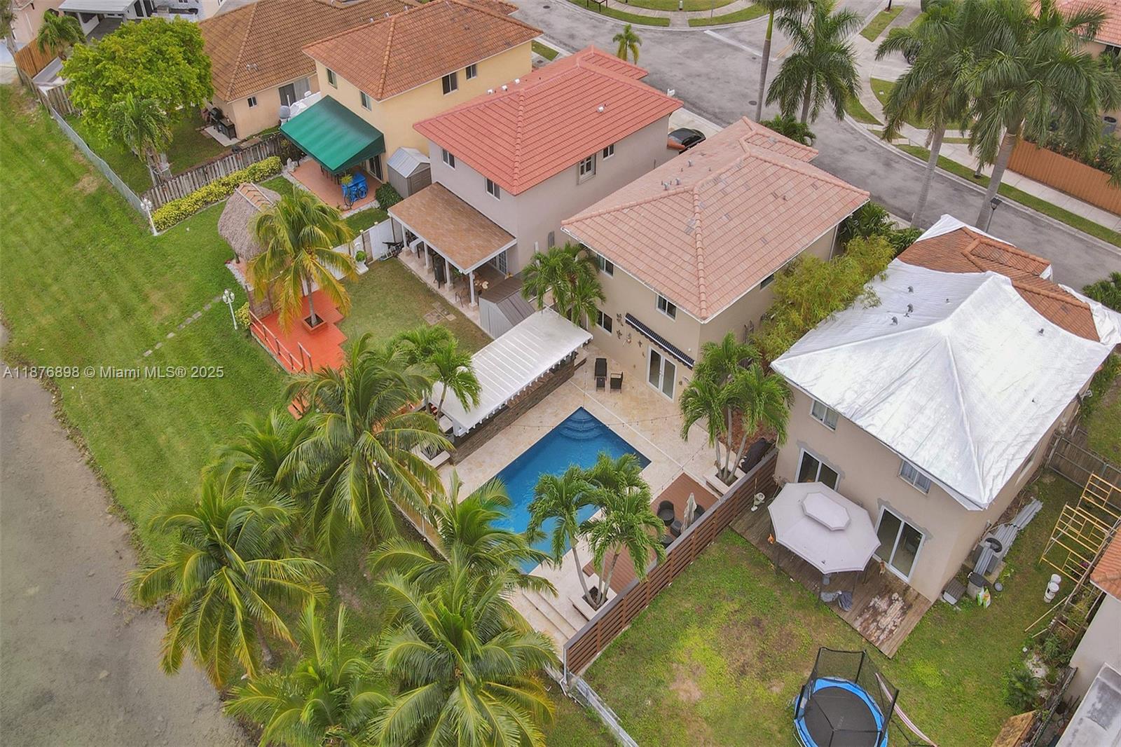 PRECIOUS HOMES AT LAKES - Residential