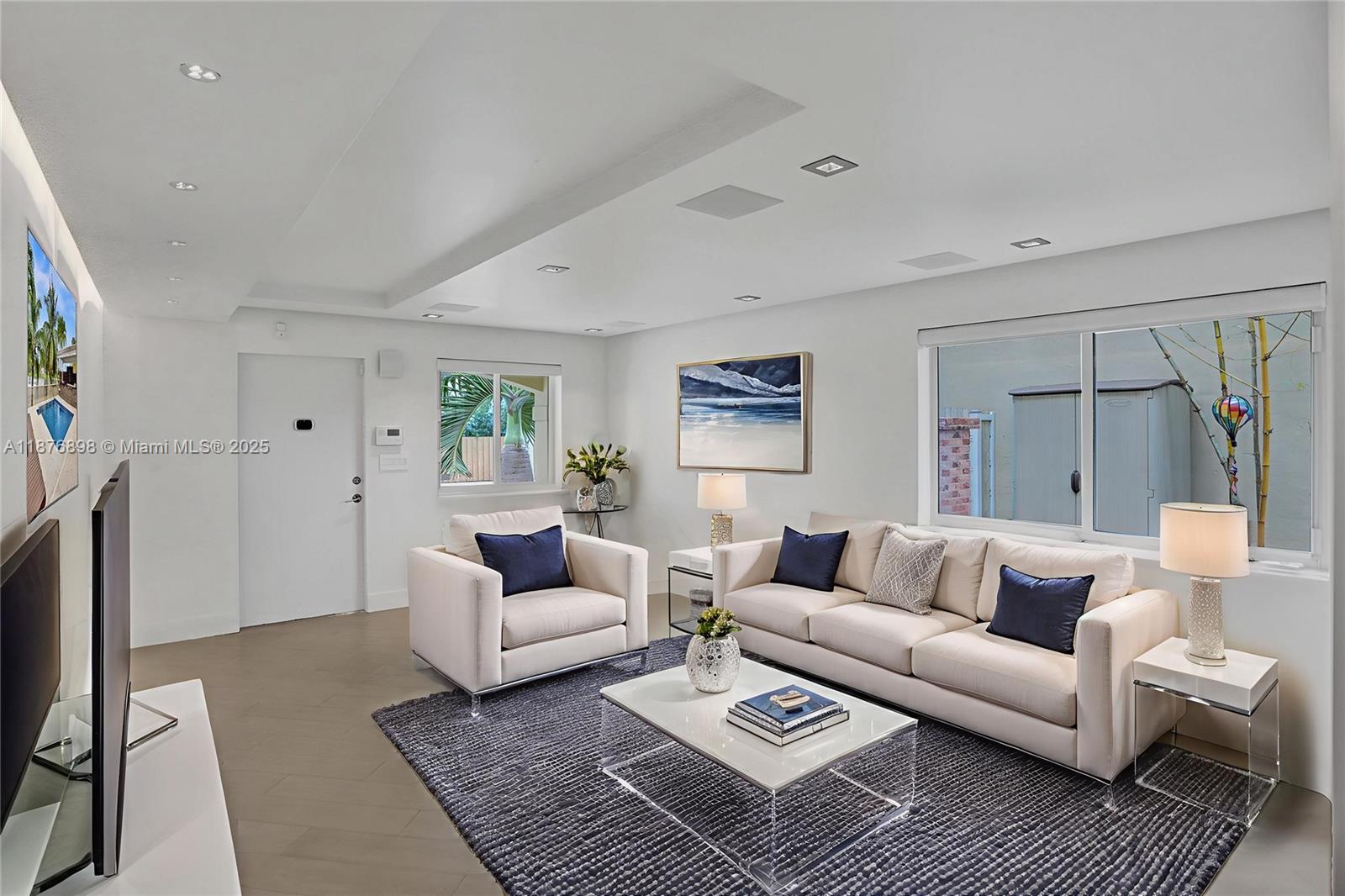 PRECIOUS HOMES AT LAKES - Residential