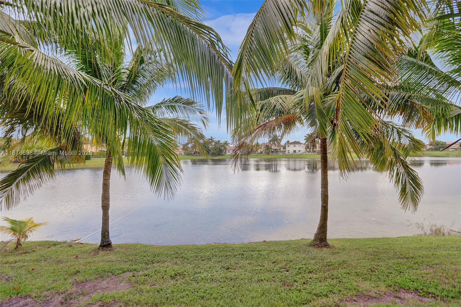 PRECIOUS HOMES AT LAKES - Residential