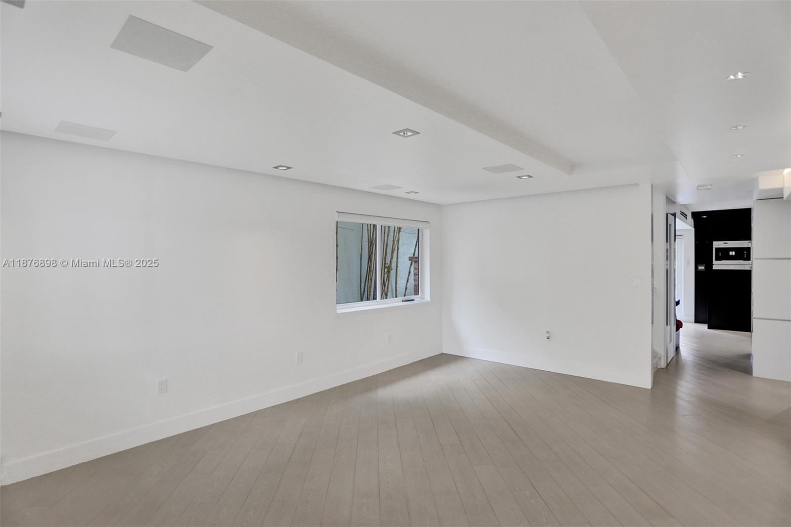 PRECIOUS HOMES AT LAKES - Residential