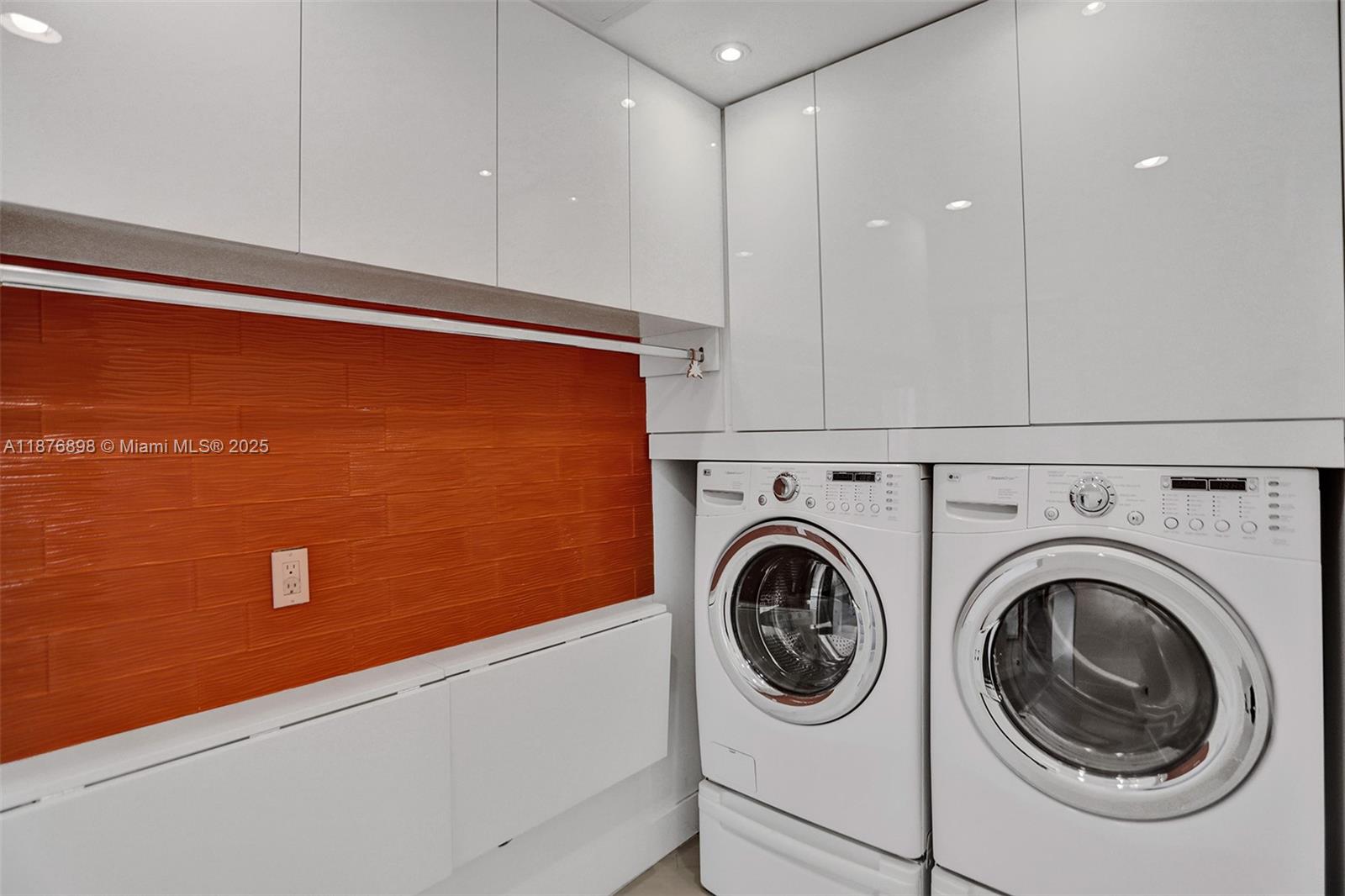 PRECIOUS HOMES AT LAKES - Residential