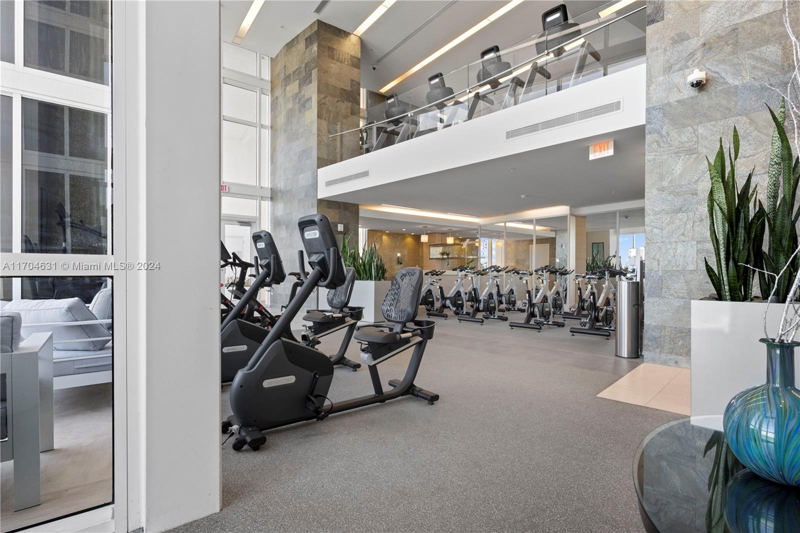 TRUMP ROYALE CONDO - Residential Lease