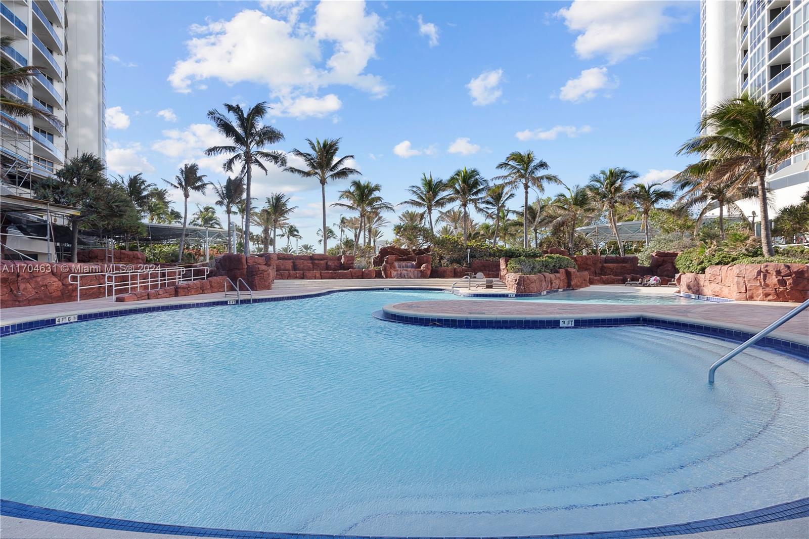 TRUMP ROYALE CONDO - Residential Lease