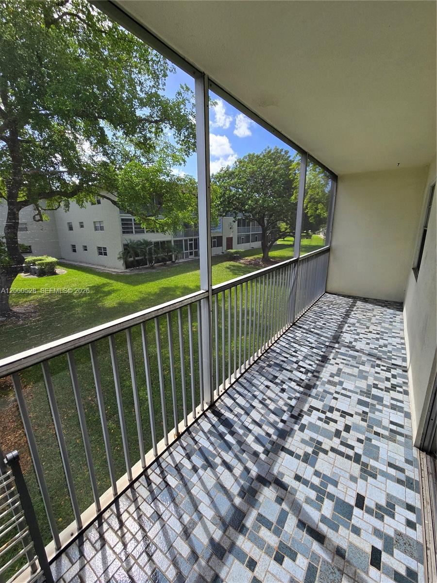 NEW HAMPTON AT CENTURY VI - Residential Lease