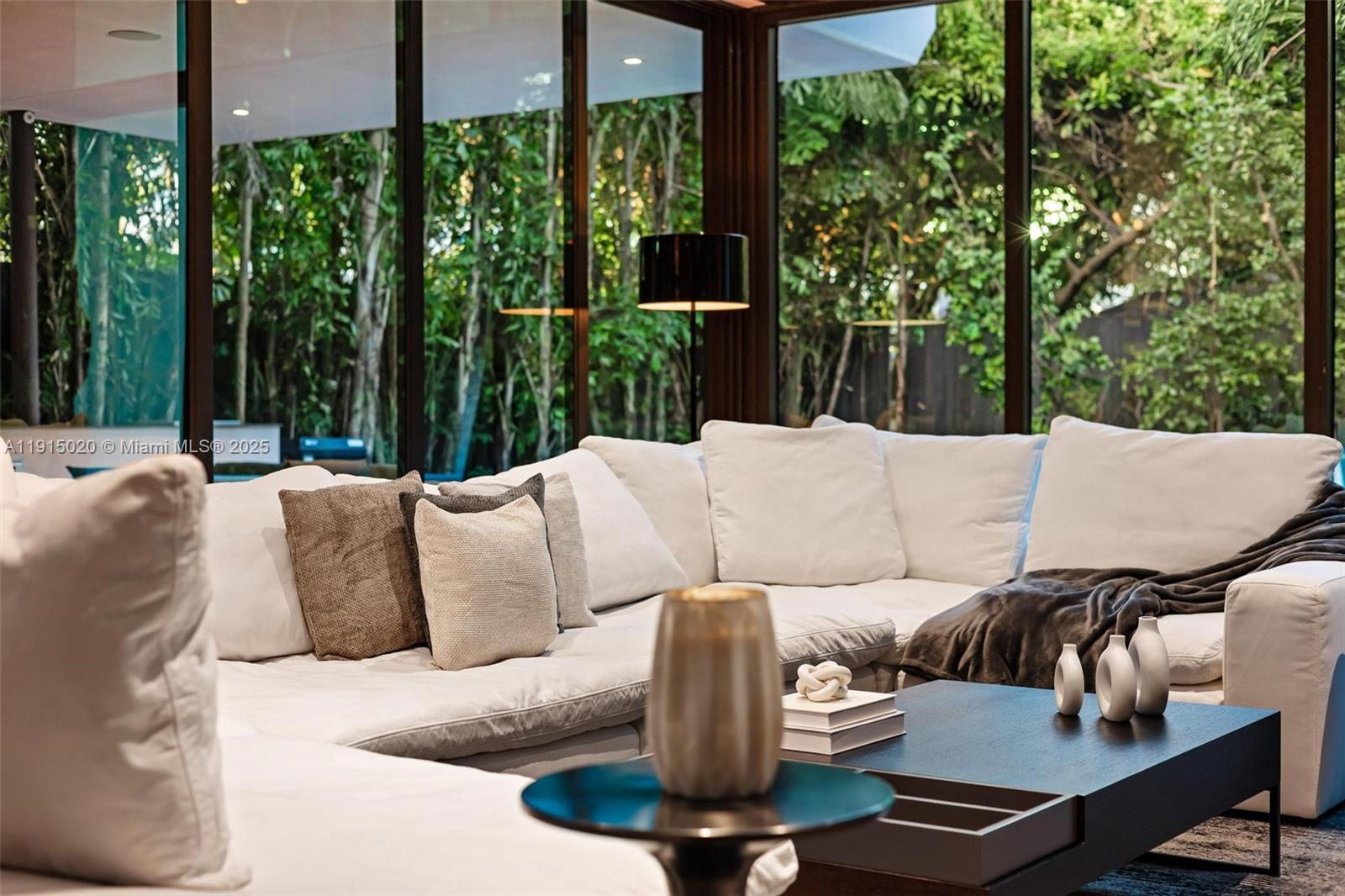 HOLLEMAN PARK - Residential Lease