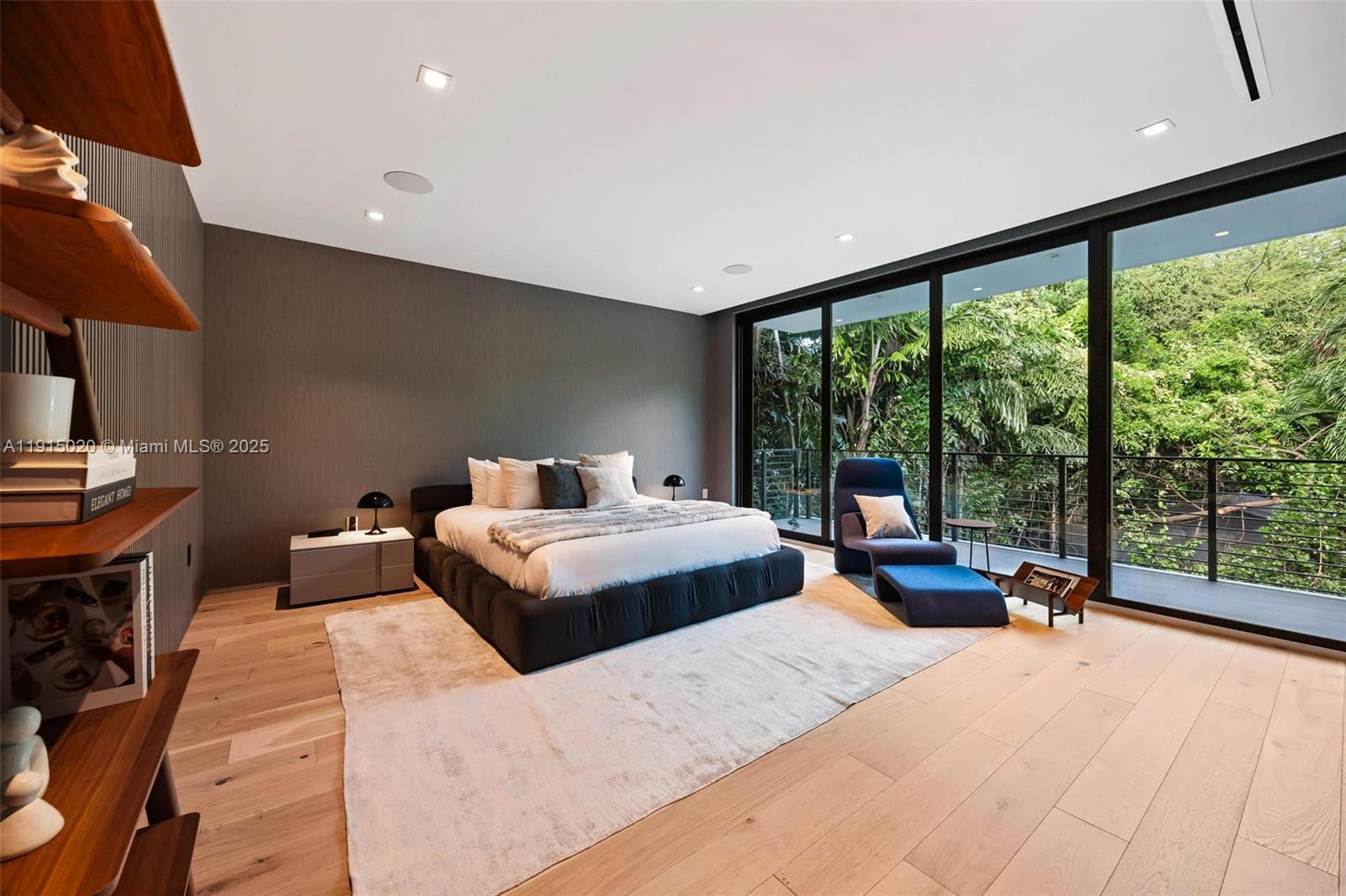 HOLLEMAN PARK - Residential Lease