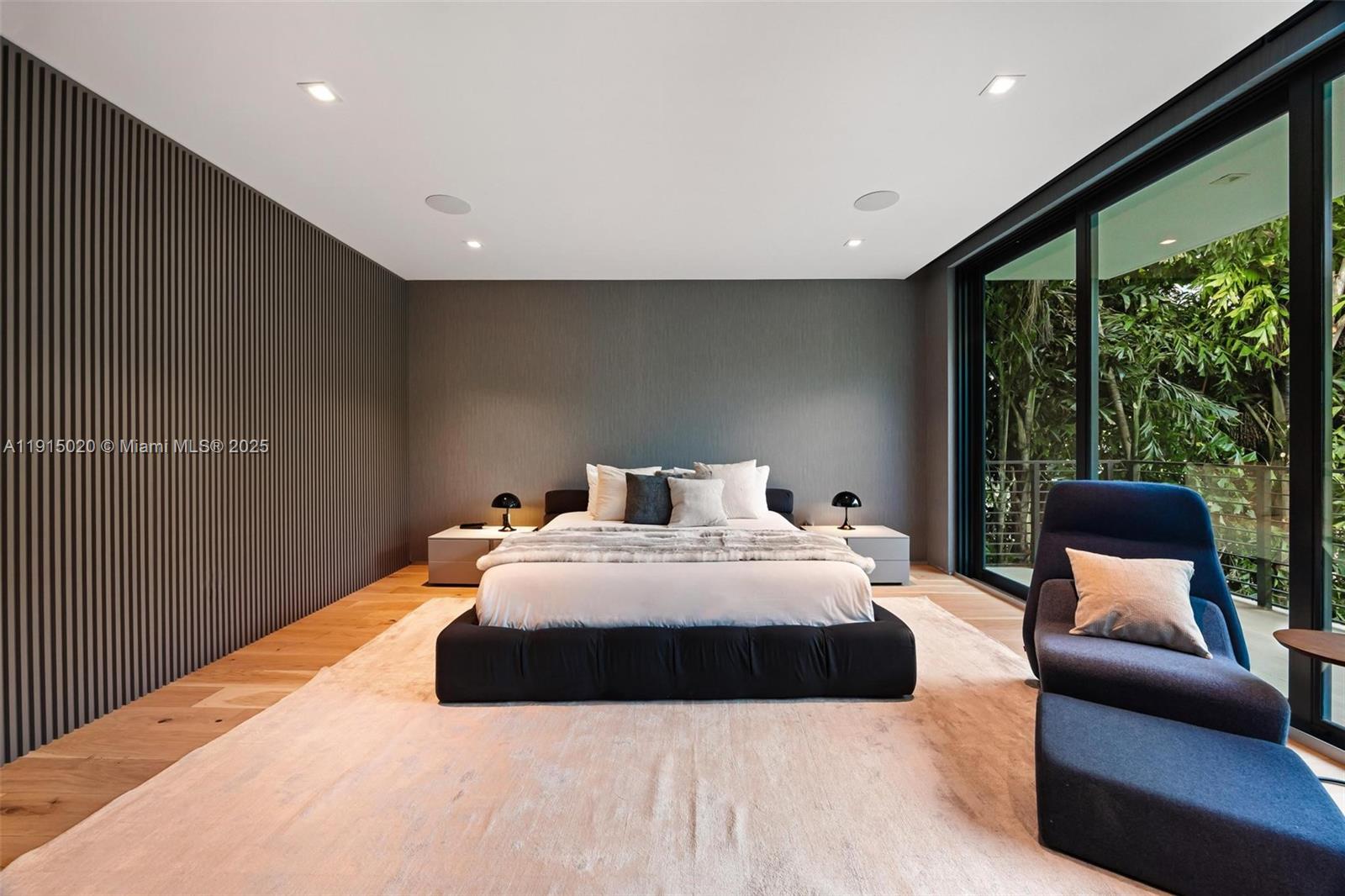 HOLLEMAN PARK - Residential Lease