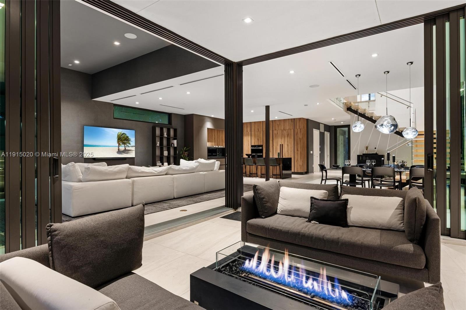 HOLLEMAN PARK - Residential Lease