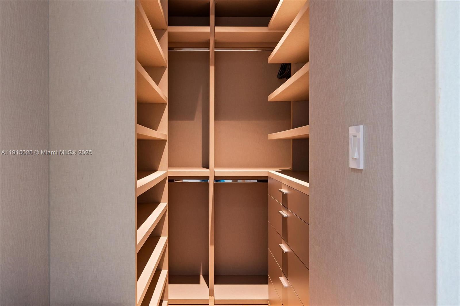 HOLLEMAN PARK - Residential Lease