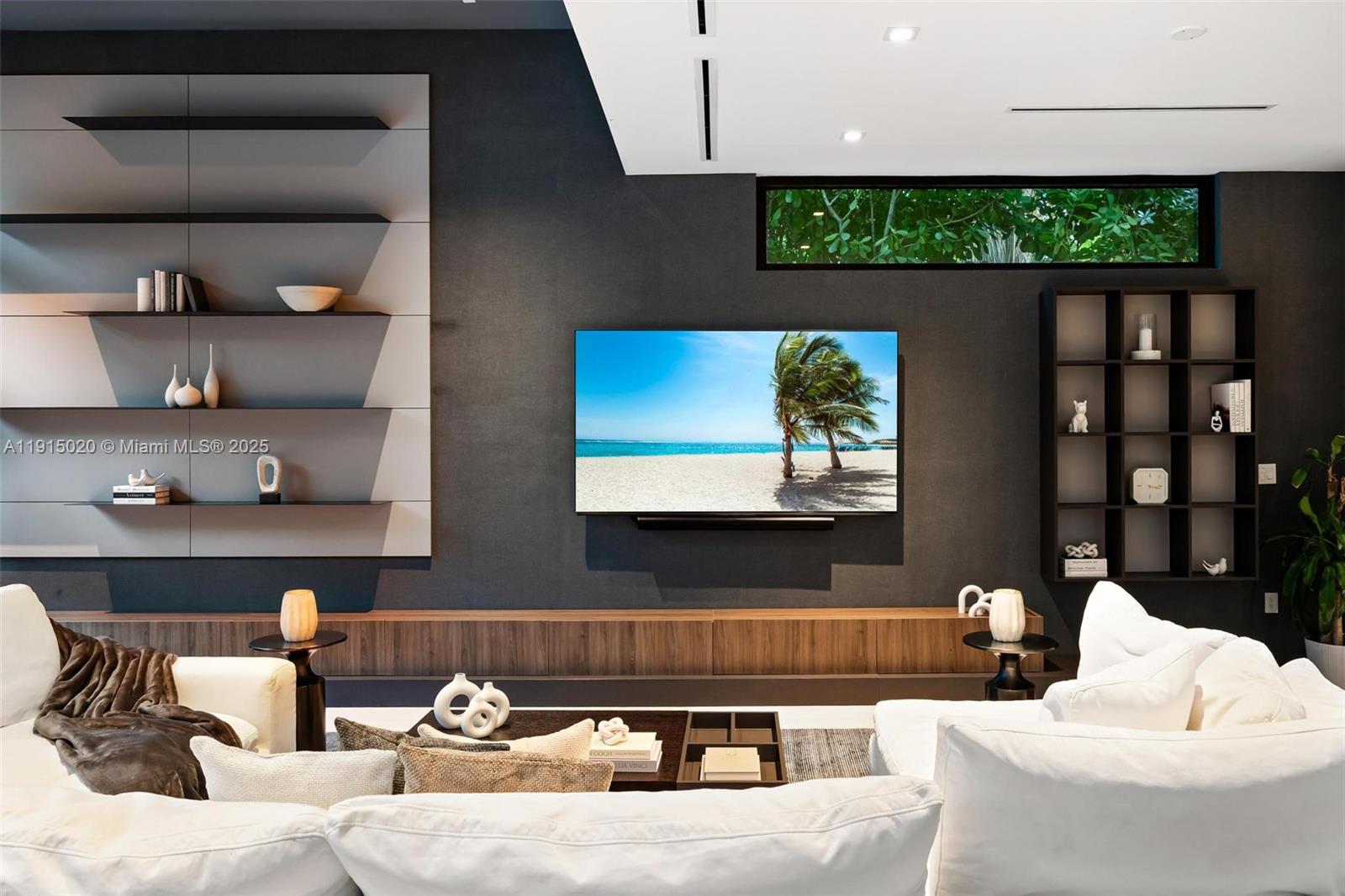 HOLLEMAN PARK - Residential Lease