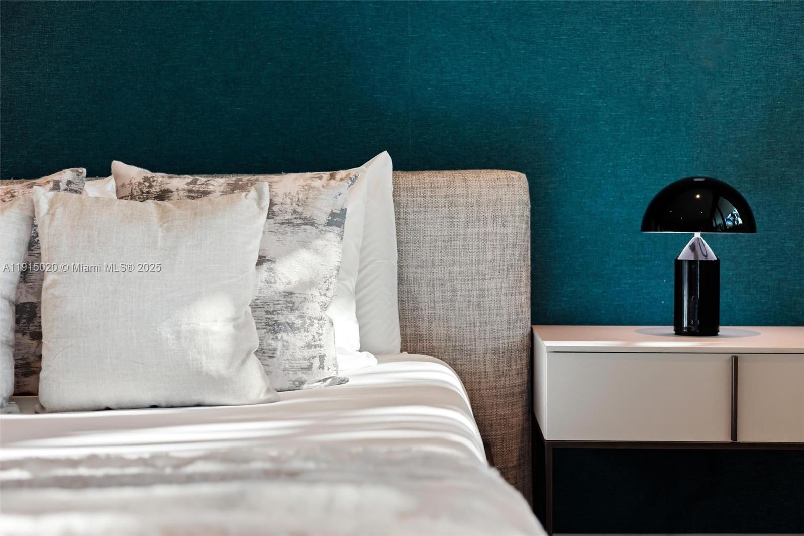 HOLLEMAN PARK - Residential Lease