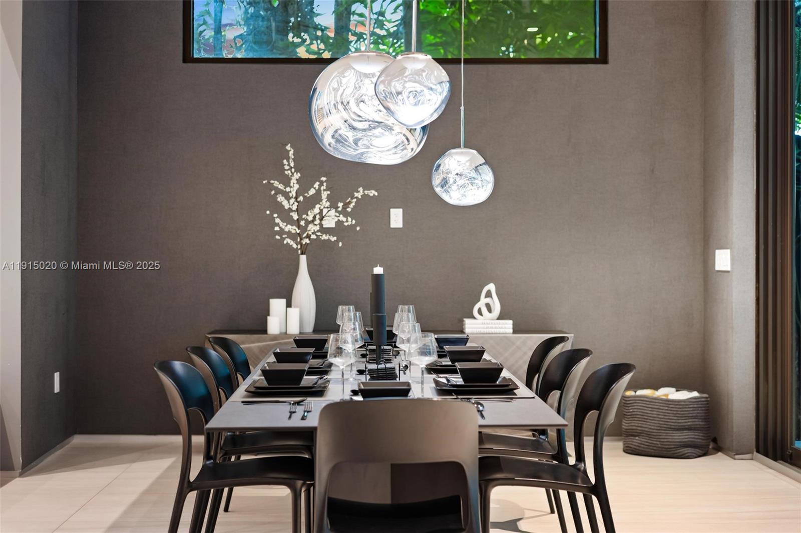 HOLLEMAN PARK - Residential Lease