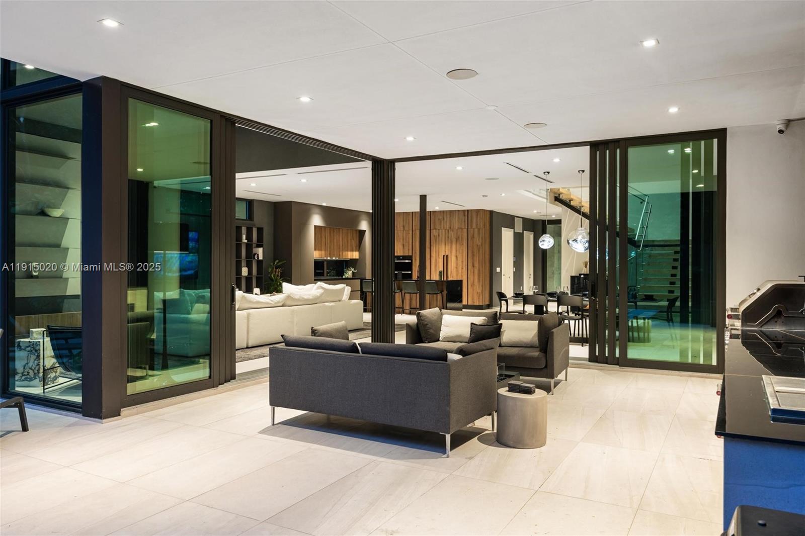 HOLLEMAN PARK - Residential Lease