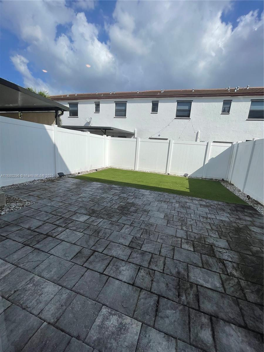 AQUABELLA SECTION TWO - Residential