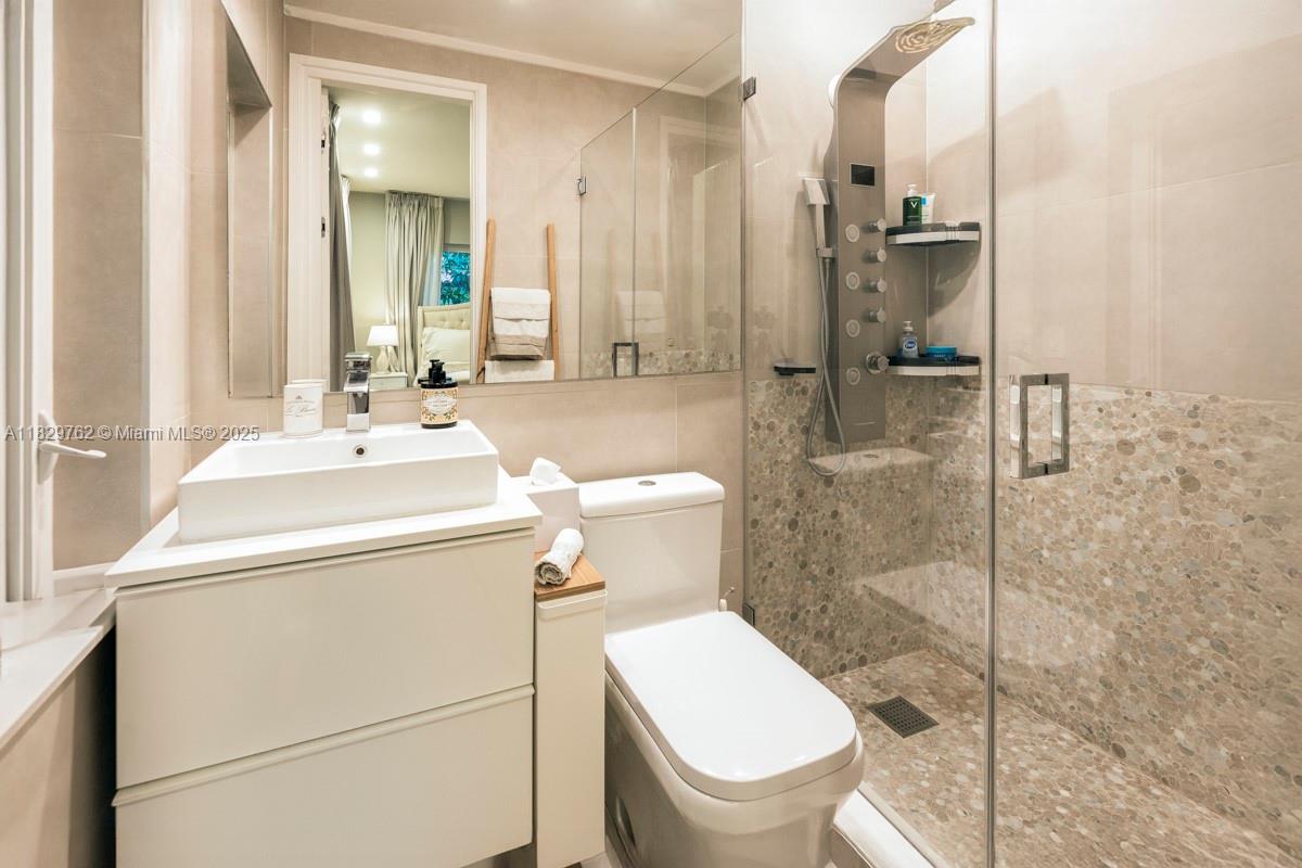 CORAL GABLES RIVIERA SEC - Residential Lease