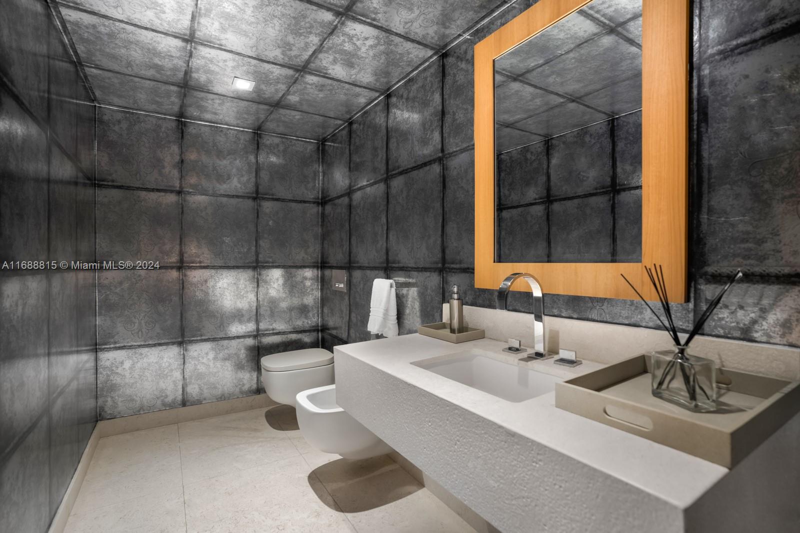 SUNSET ISLANDS-ISLAND NO 2 - Residential Lease