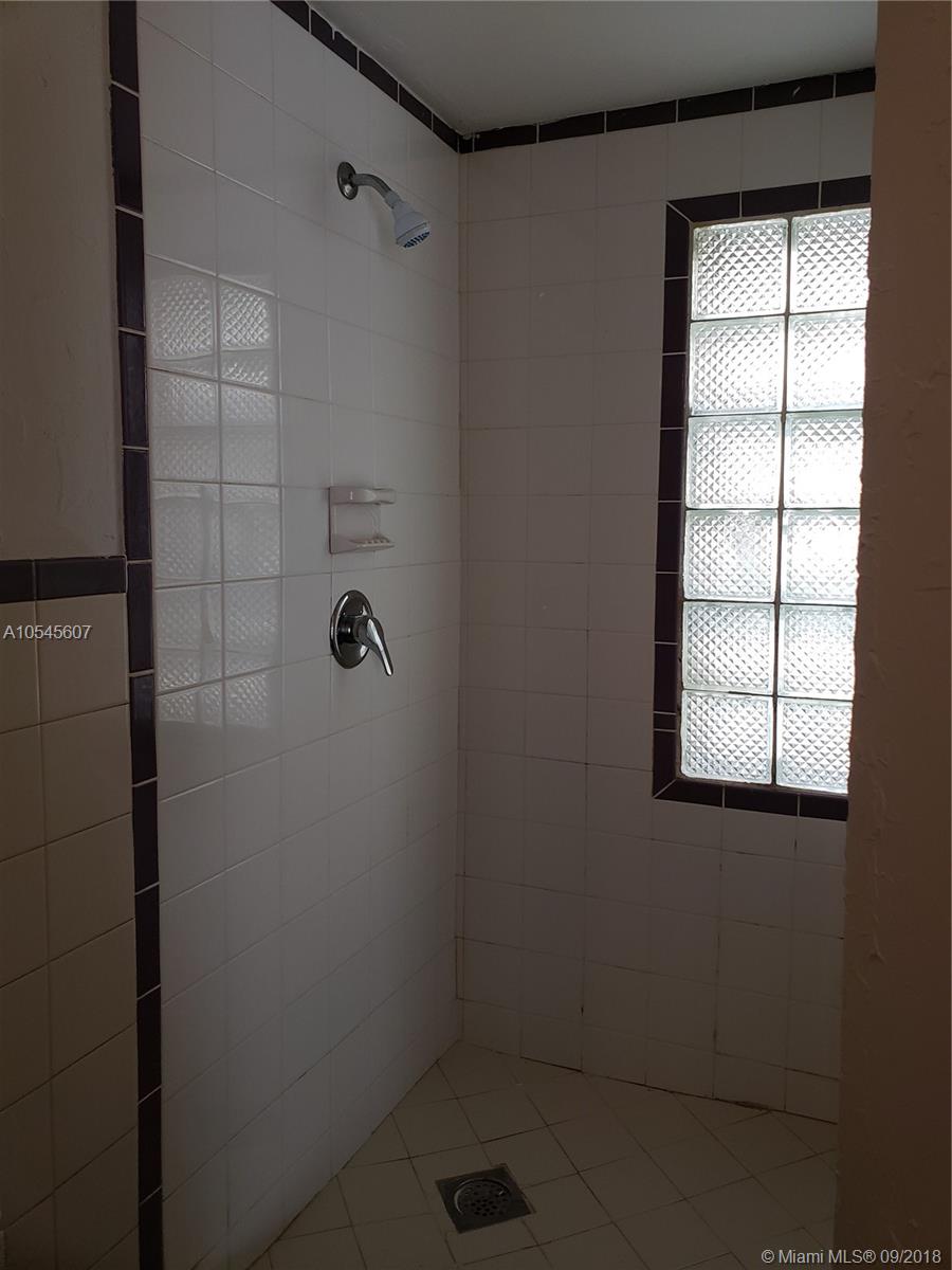 OCEAN BCH ADDN NO 3 - Residential Lease