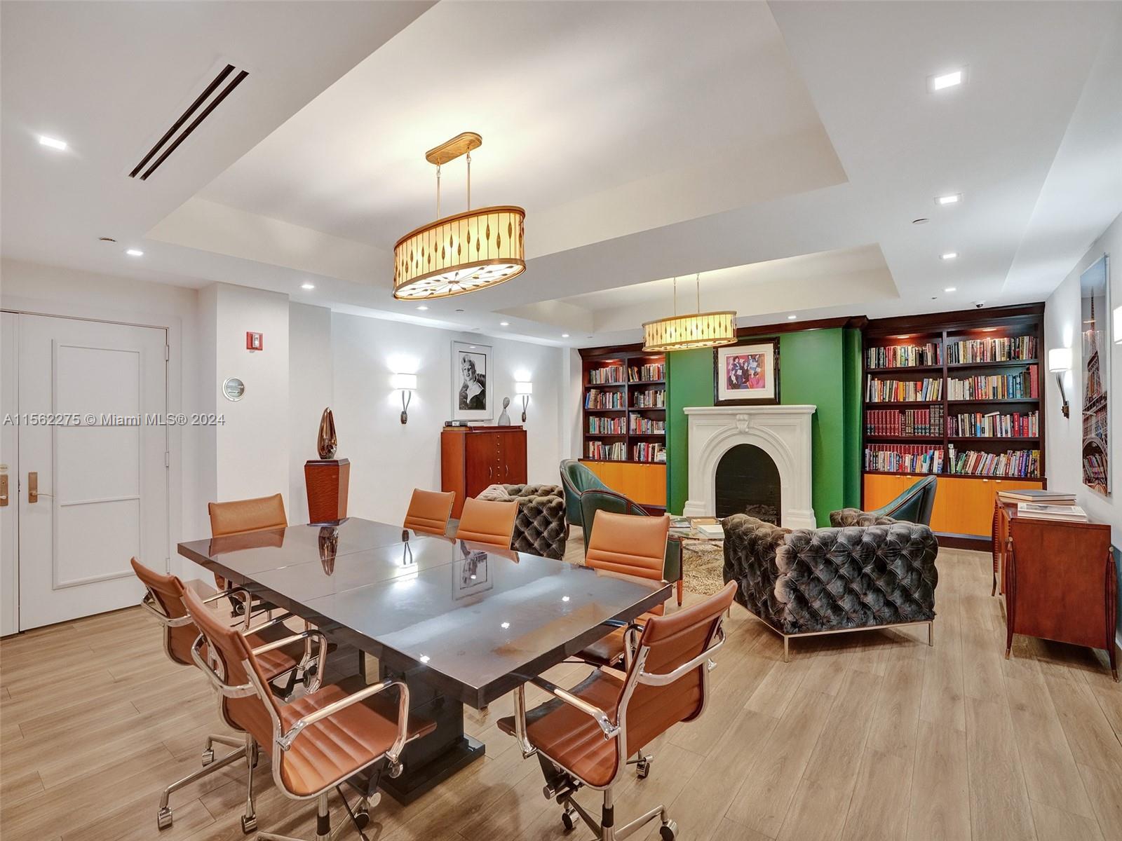 THE PINNACLE CONDO - Residential