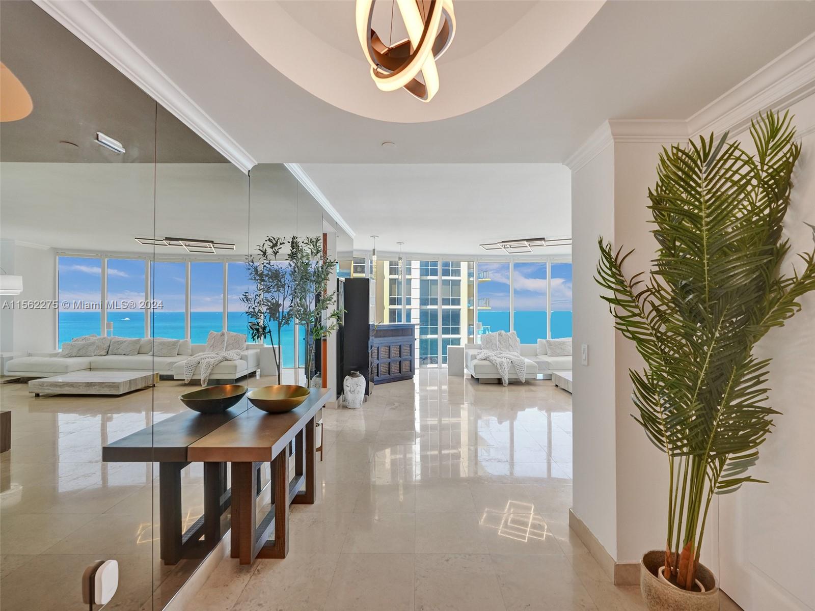 THE PINNACLE CONDO - Residential