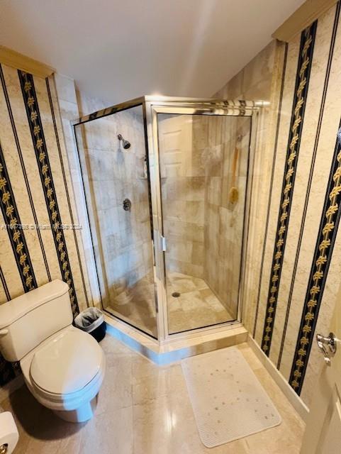 100 HIDDEN BAY CONDO - Residential Lease