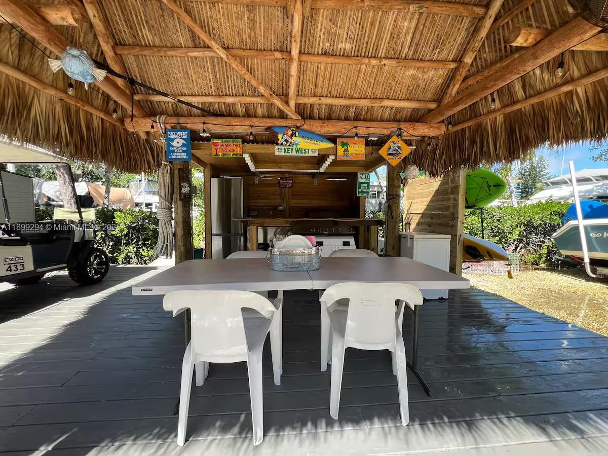 MANATEE BAY CLUB - Land