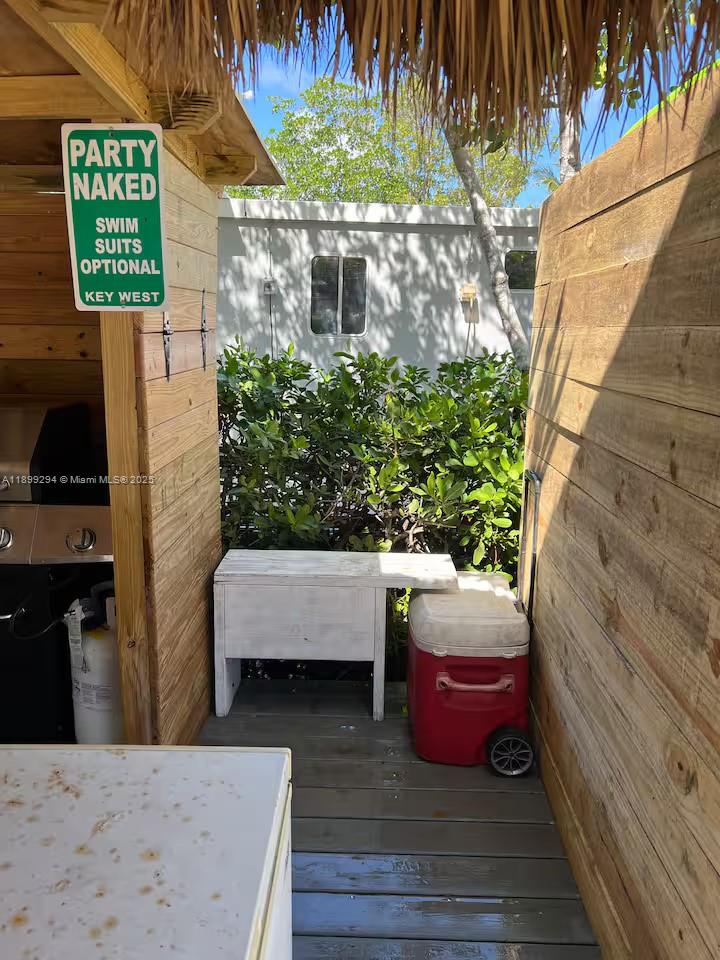 MANATEE BAY CLUB - Land