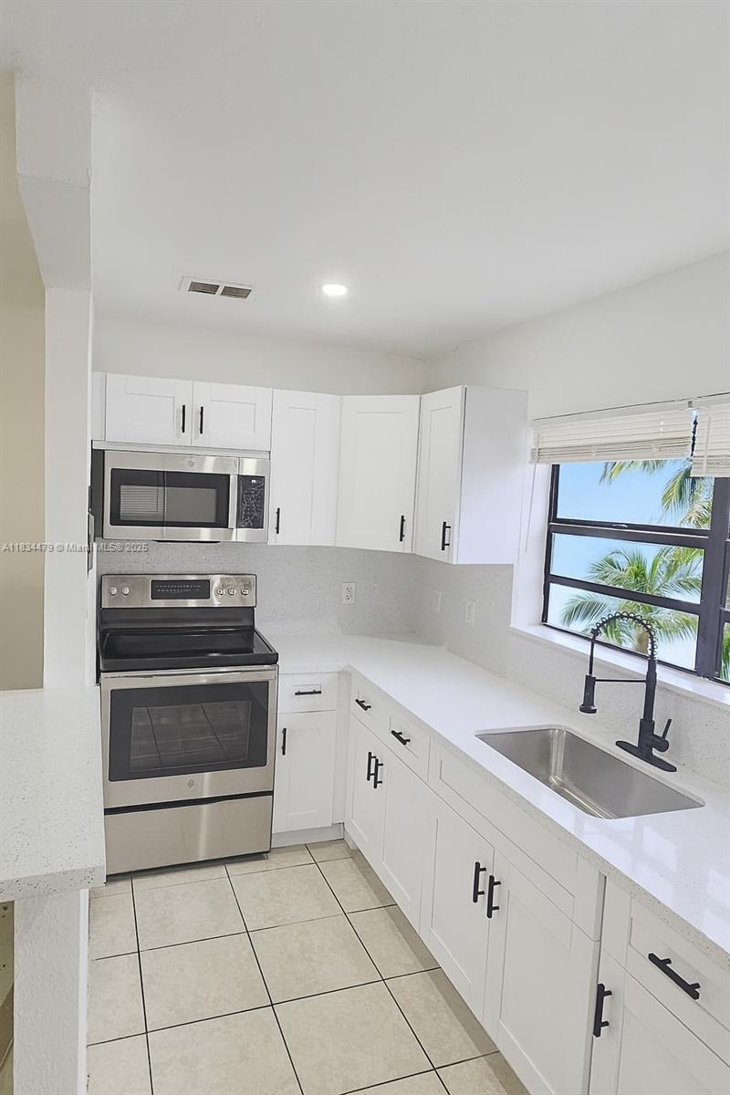 417 NW 2nd Ave 9
