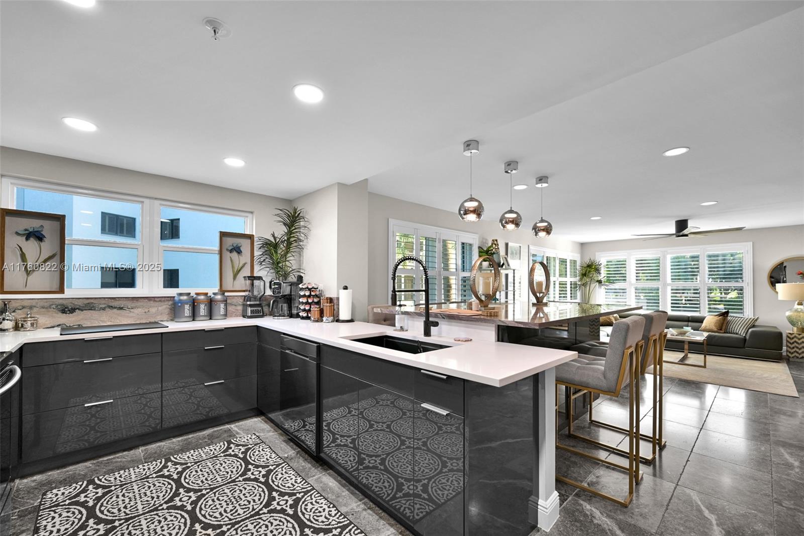 EVERGLADES OF NORTH PALM - Residential Lease