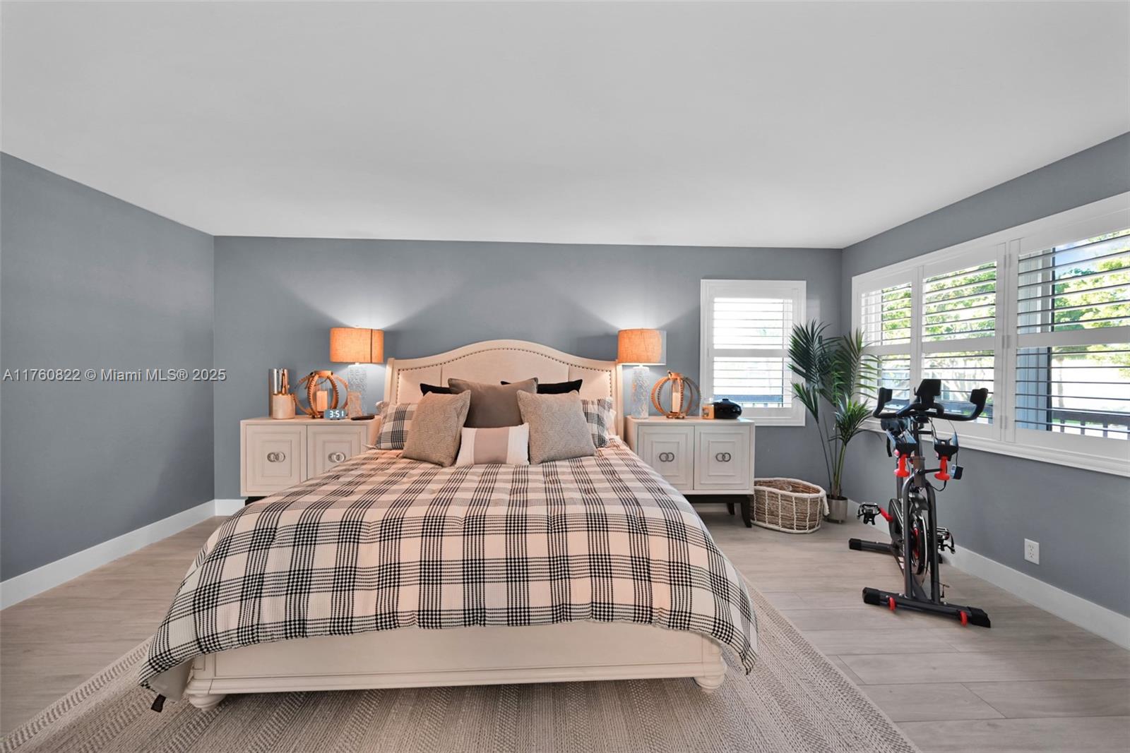 EVERGLADES OF NORTH PALM - Residential Lease