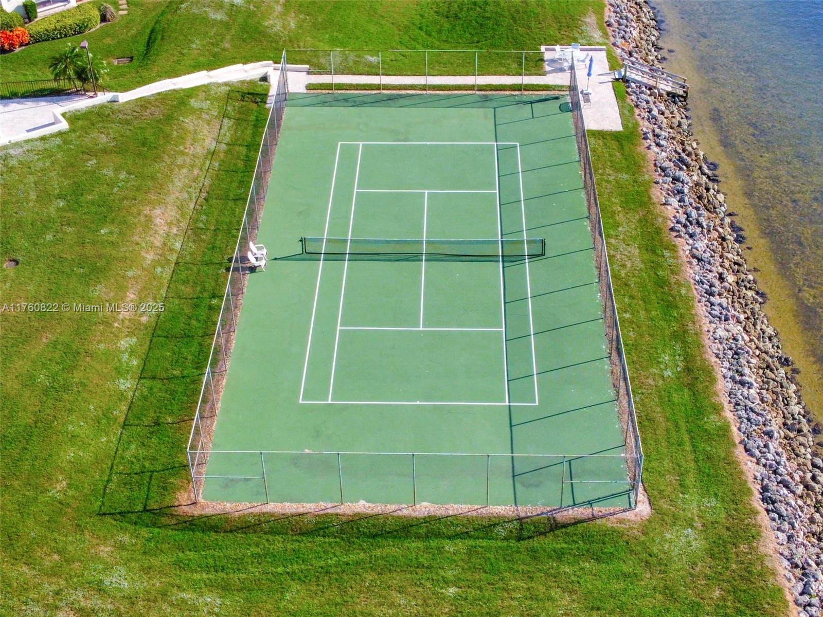 EVERGLADES OF NORTH PALM - Residential Lease