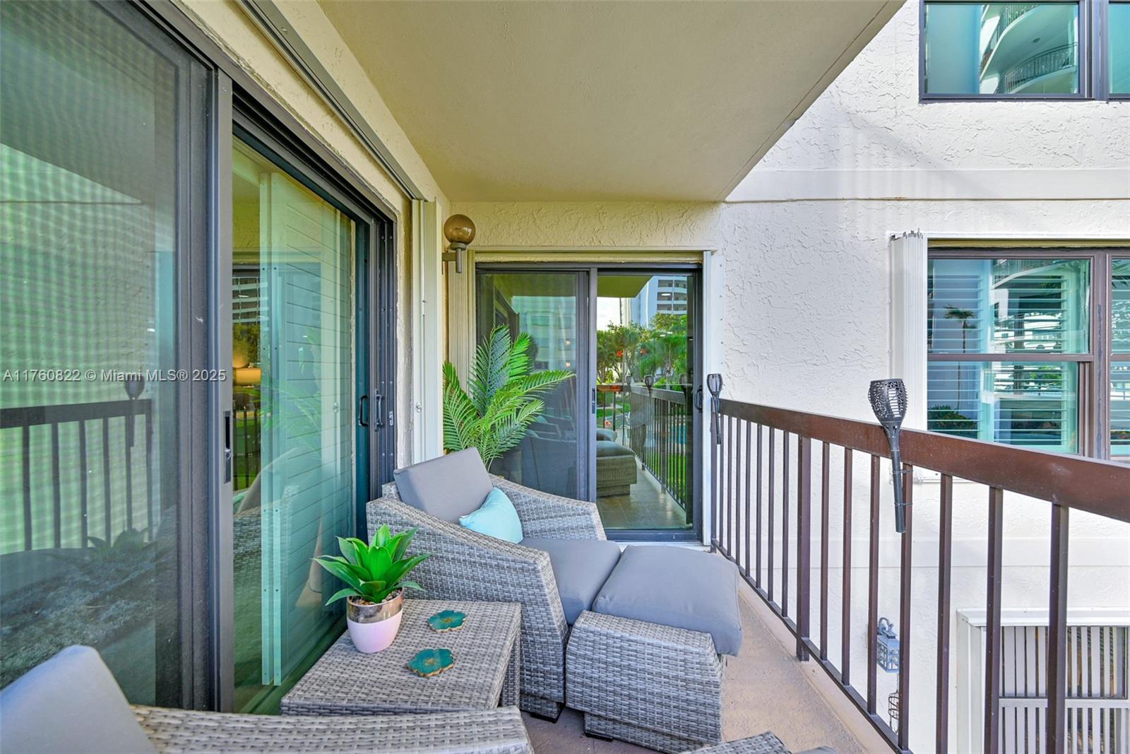 EVERGLADES OF NORTH PALM - Residential Lease