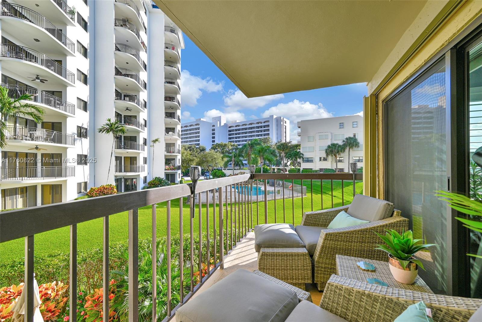EVERGLADES OF NORTH PALM - Residential Lease