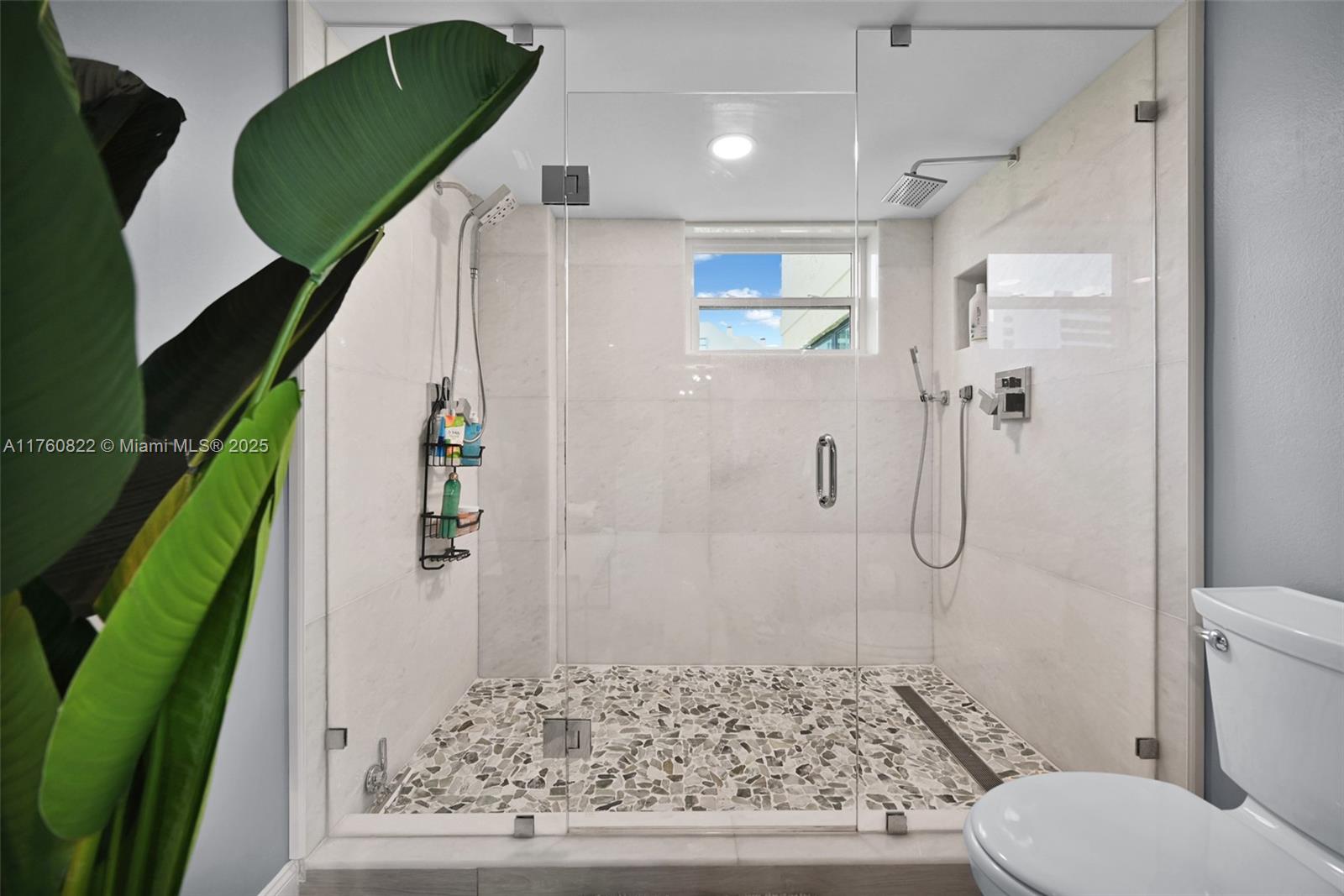 EVERGLADES OF NORTH PALM - Residential Lease