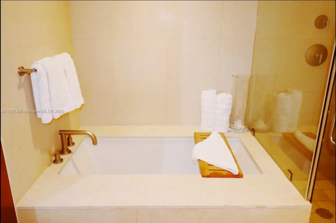 CENTRAL CARILLON BEACH CO - Residential