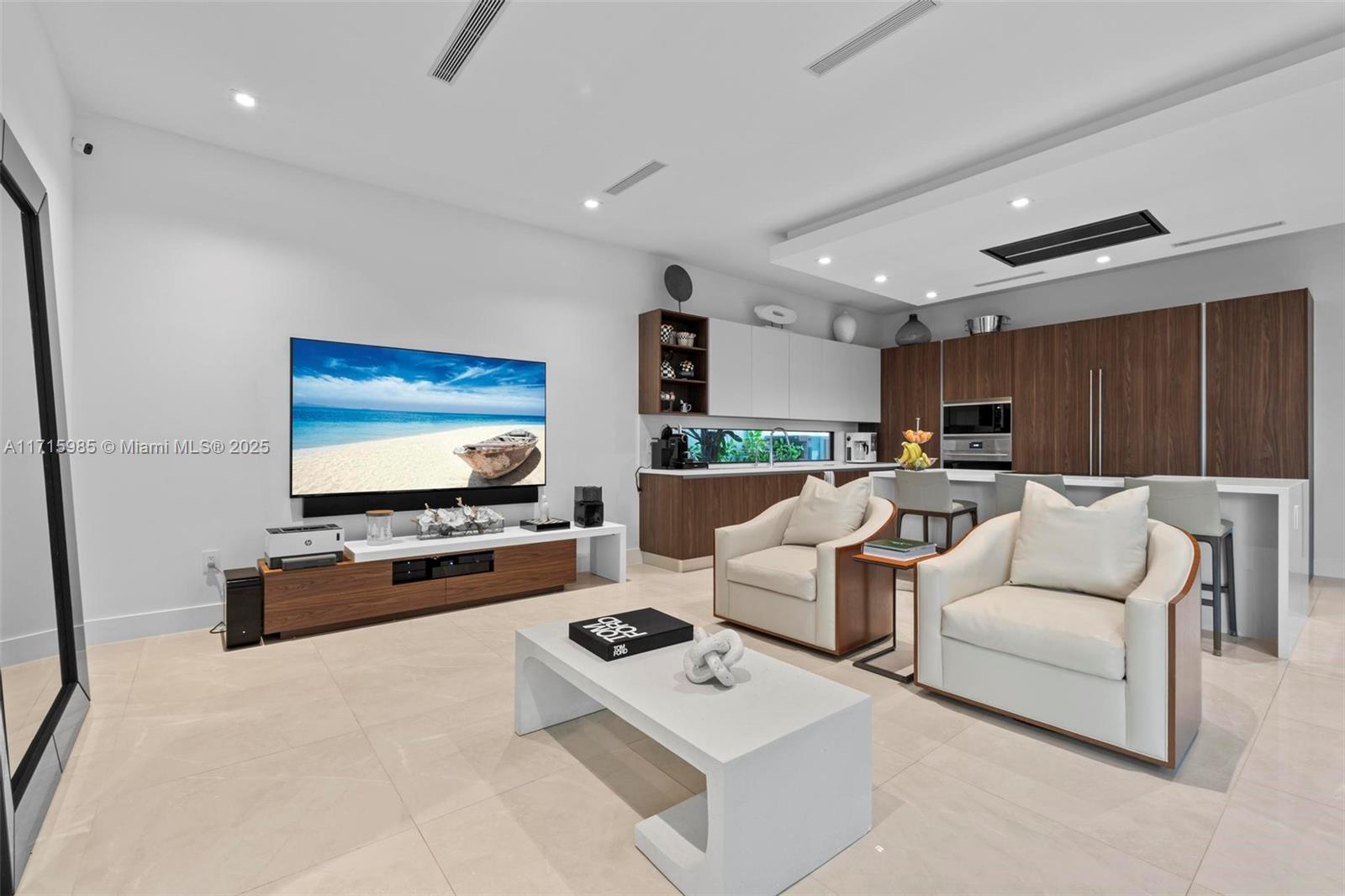 GRAND FLORIDIAN ESTATES - Residential