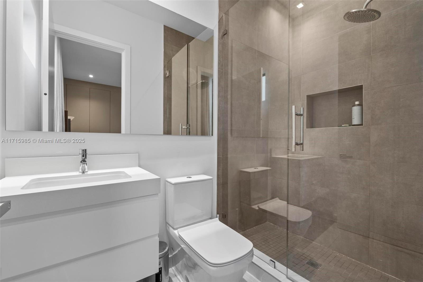 GRAND FLORIDIAN ESTATES - Residential