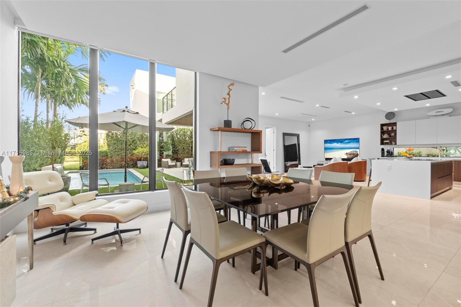 GRAND FLORIDIAN ESTATES - Residential