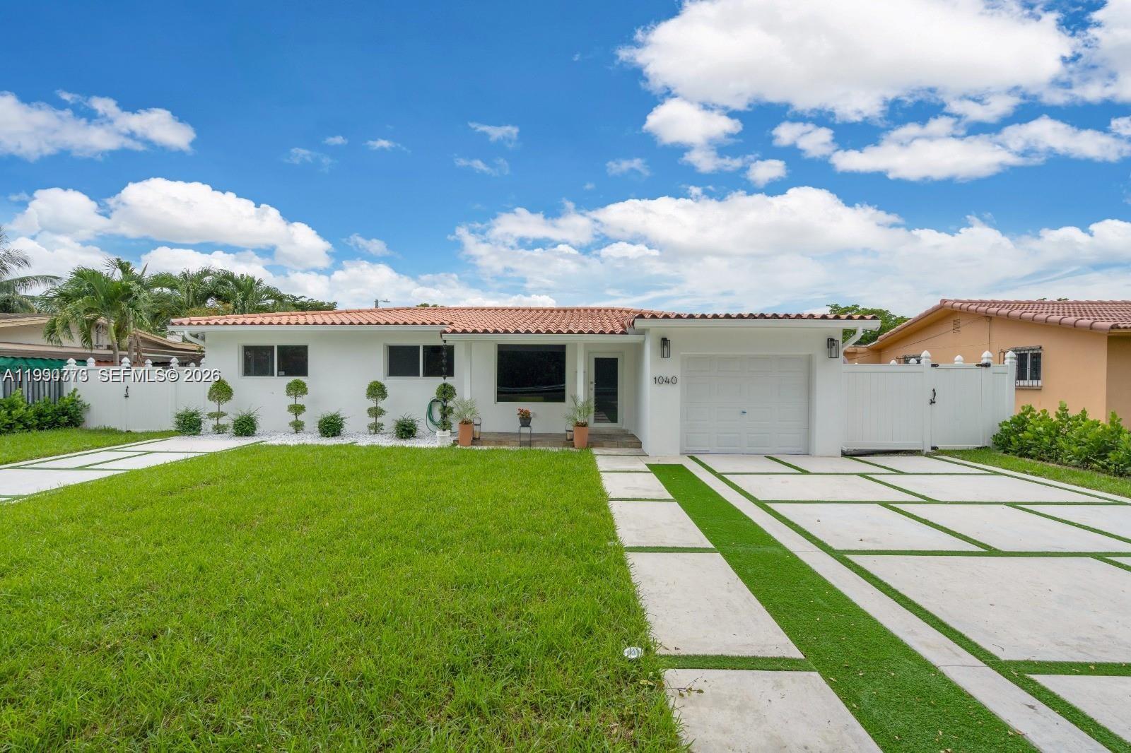 1040 N Royal Poinciana Blvd 0